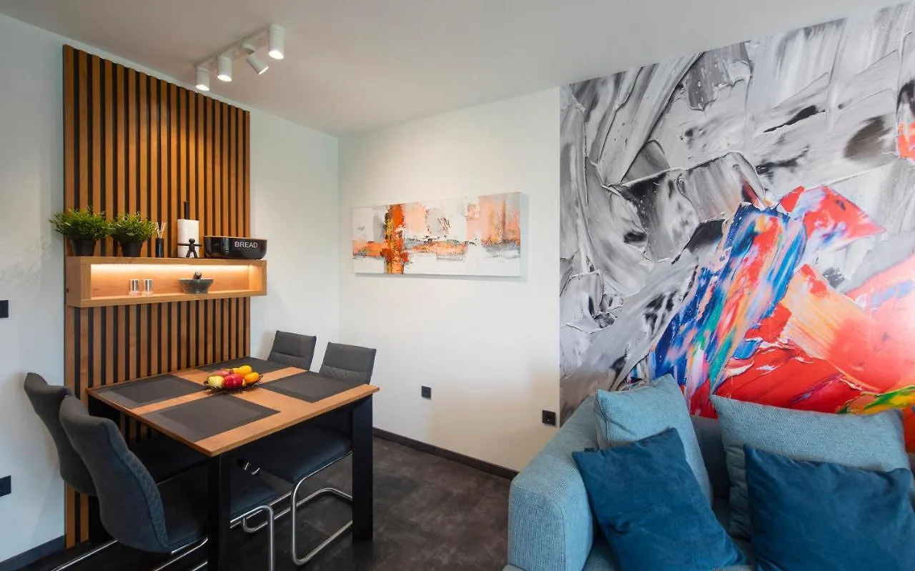 Jazine Lux Apartment D&D Zara 0*,